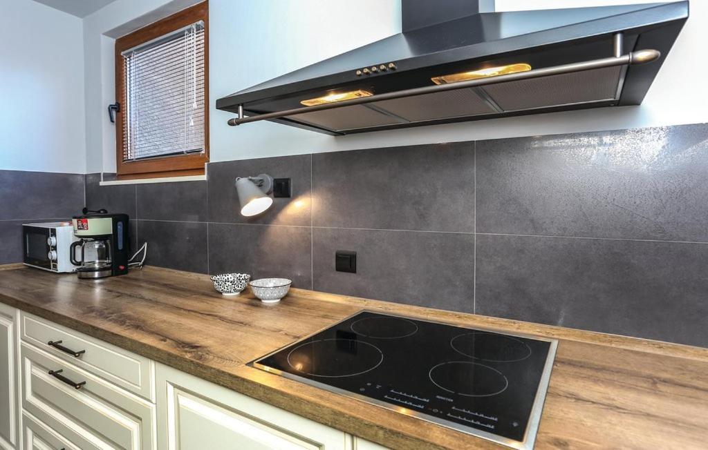 Apartman R.R. Omis Exterior photo